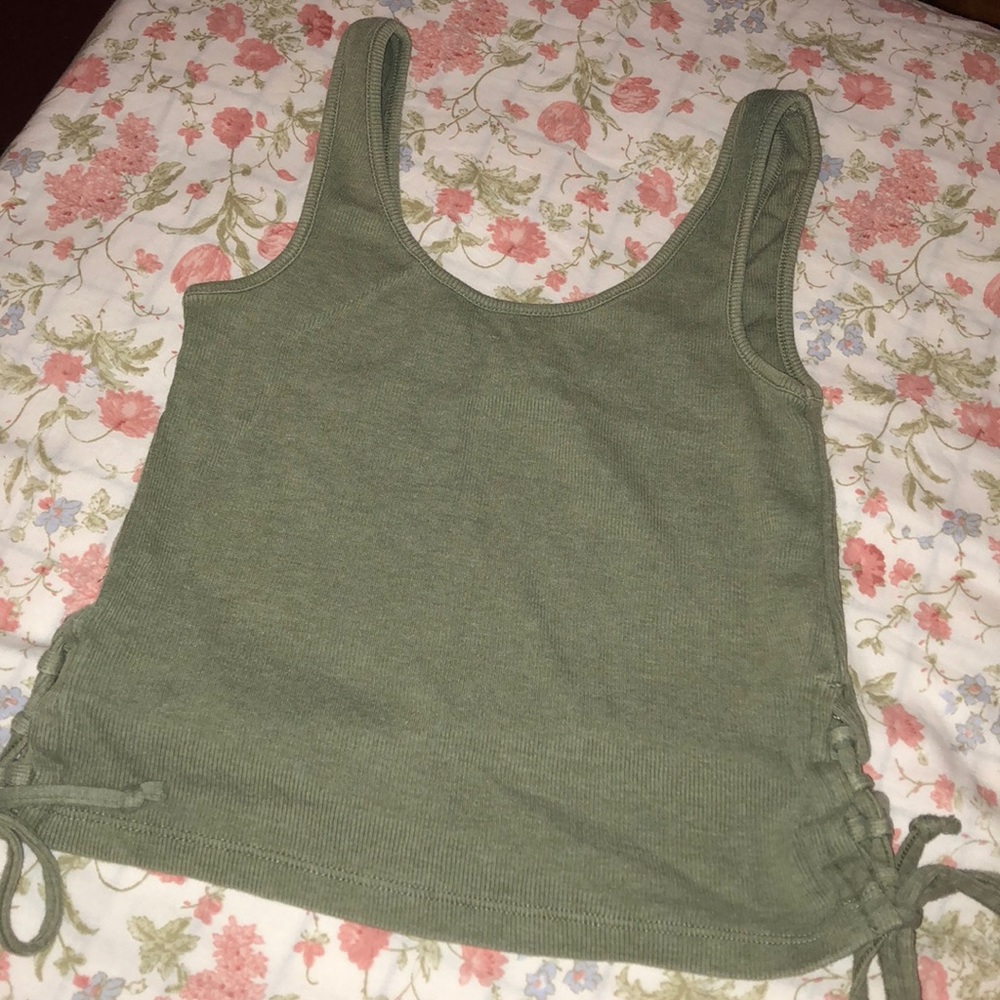 Wild Pearl Side lace up cropped tank